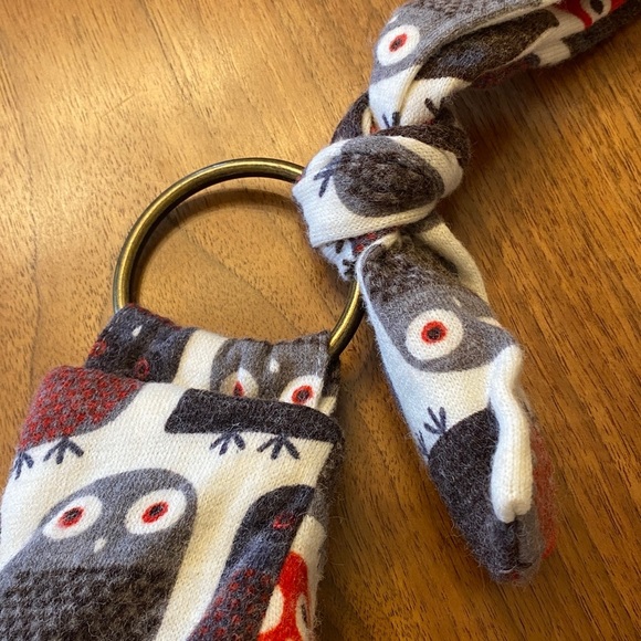 Amici Accessories large fabric hobo bag with an owl print. - Picture 3 of 5